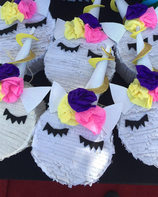 Unicorn Mini Piñata Party Favours